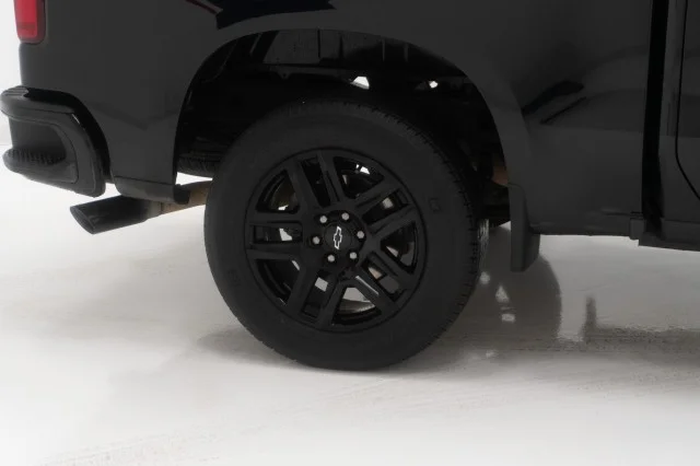 Used 2023 Black Chevrolet Custom image 6