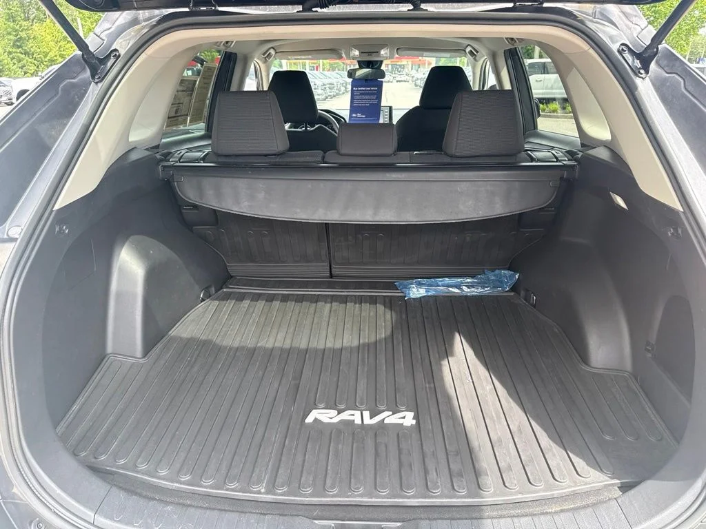 Used 2022 Magnetic Gray Metallic Toyota LE image 28