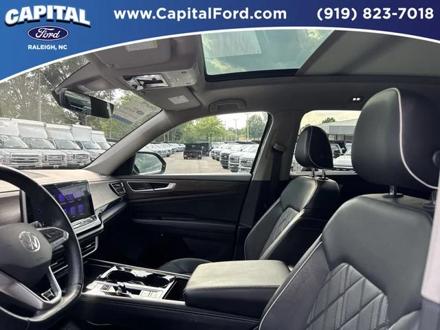 Used 2024 Gray Volkswagen 2.0T SEL Premium R-Line image 22