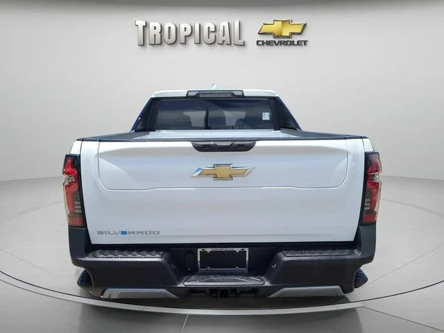 New 2026 Summit White Chevrolet LT - Extended Range image 4