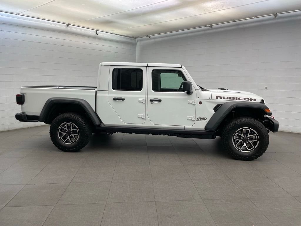 New 2026 Bright White Clearcoat Jeep Rubicon image 2
