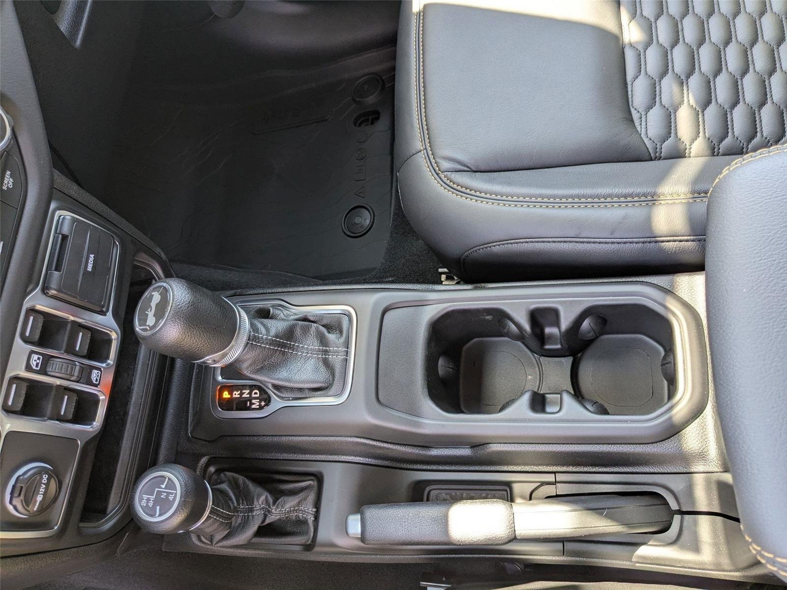 New 2026 Reign Exterior Paint Jeep Sahara image 18