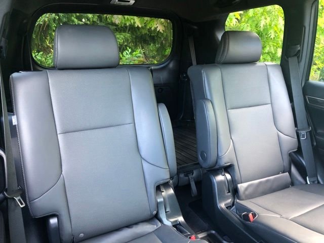 Used 2020 Black Lexus 460 image 10