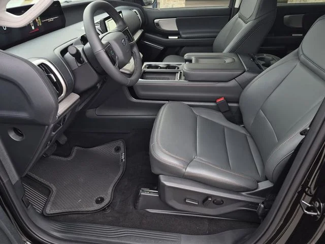 2025 Ford Expedition Active - Photo 11