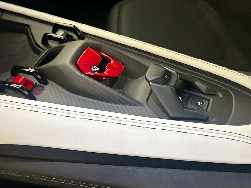 Used 2024  Lamborghini  image 17
