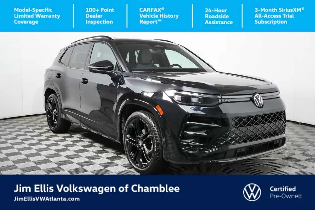 2025 Volkswagen Tiguan 2.0T SE R-Line Black's photo