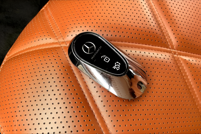 Used 2024 Brown Mercedes-Benz Maybach S 580 image 26