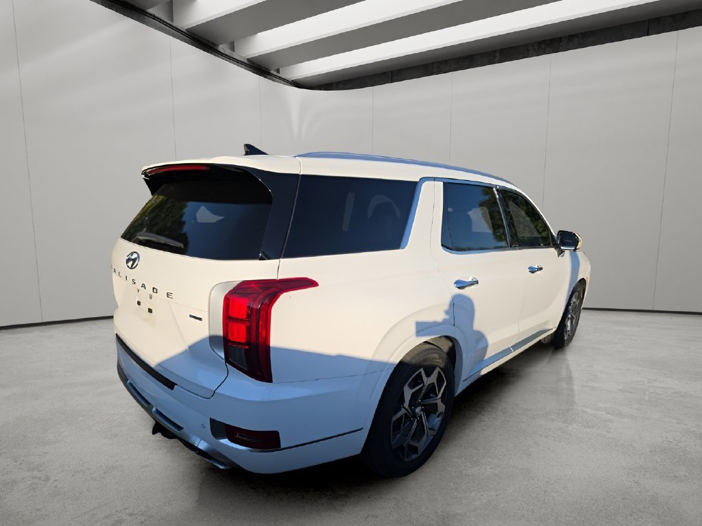 Used 2021 Hyper White Hyundai Calligraphy image 3