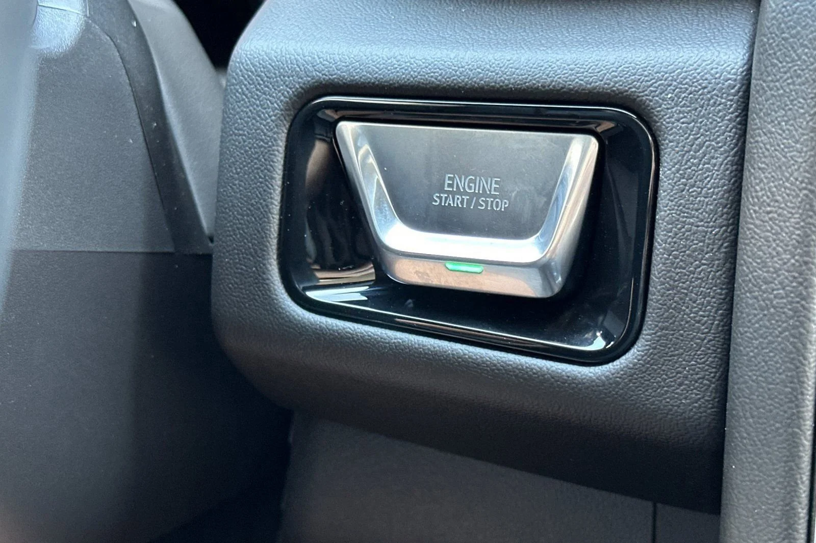 2026 GMC Yukon XL Denali - Photo 24