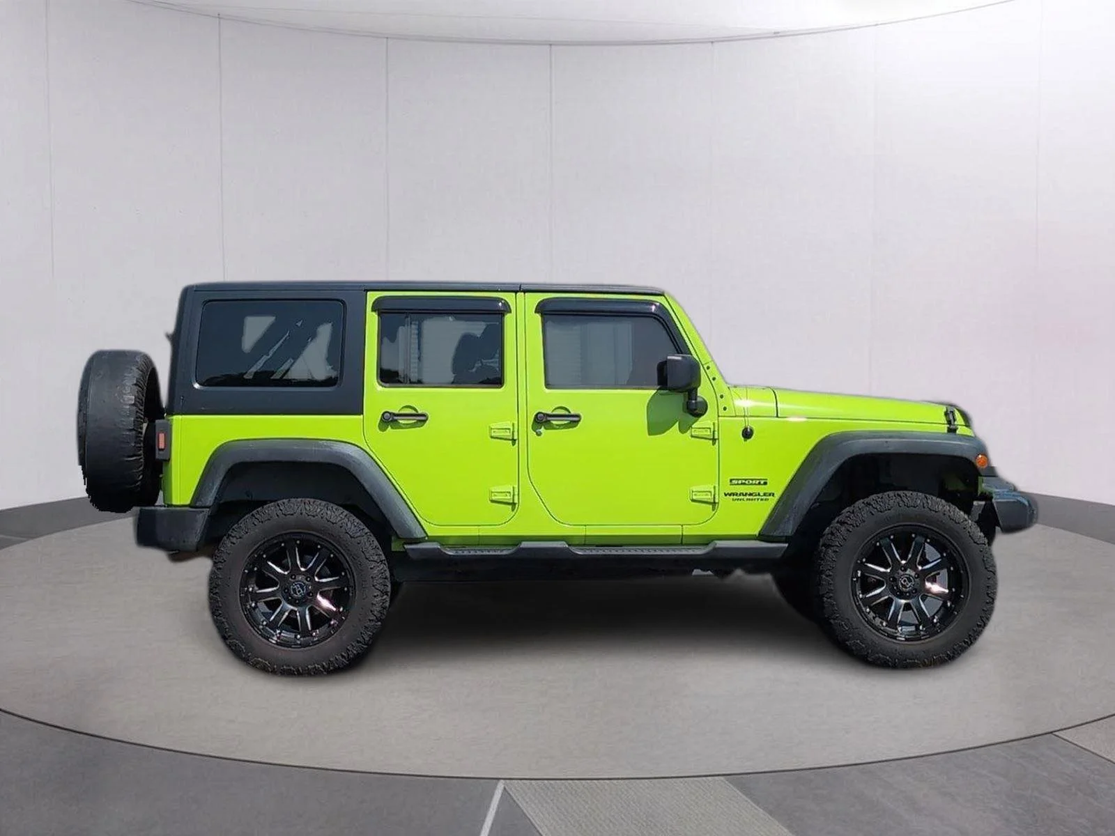 Used 2013 Gecko Pearl Jeep Sport image 7