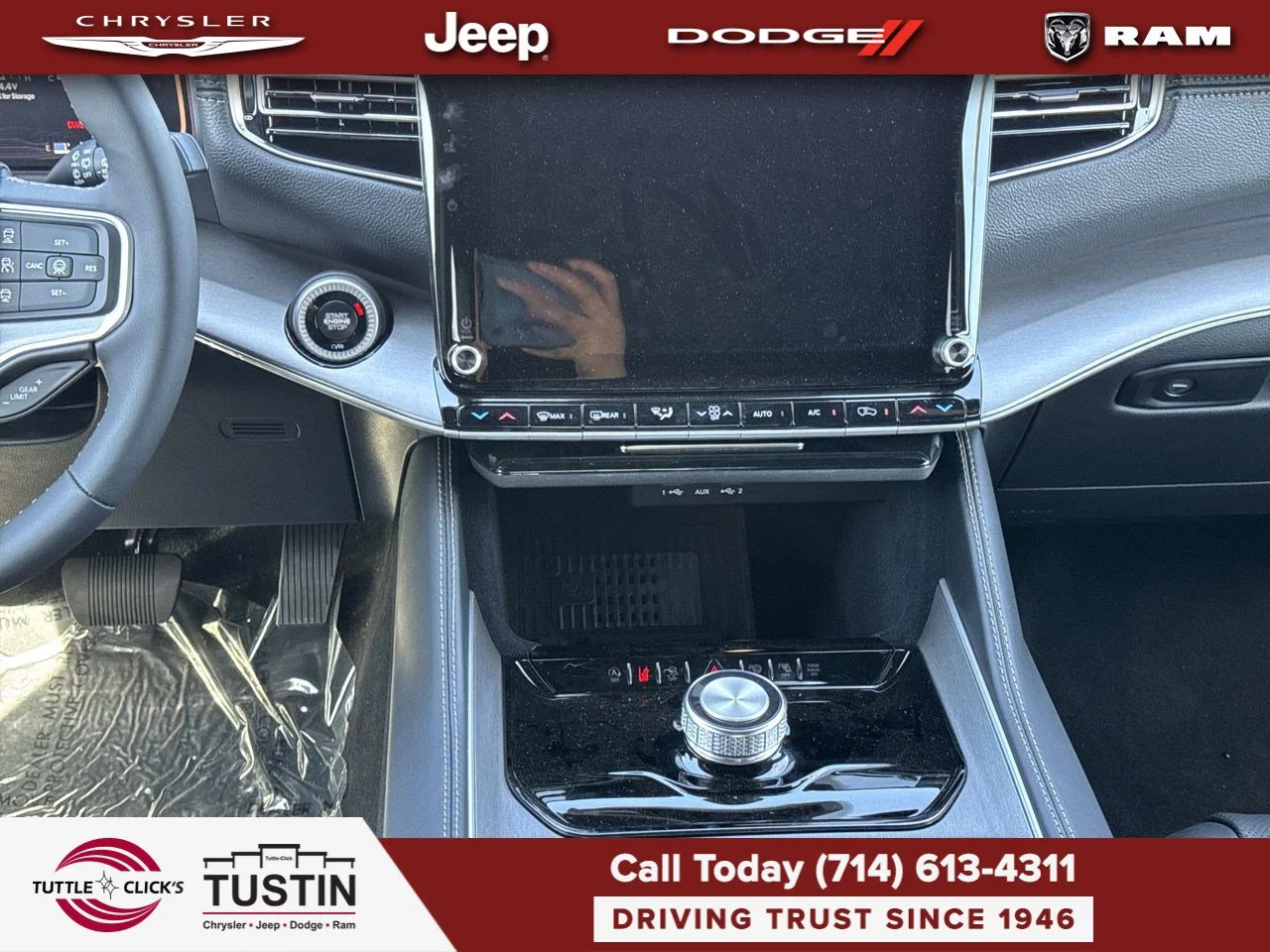 New 2026 Baltic-Gray Metallic Clear-Coat Exterior Paint Jeep 4DR 2WD image 19