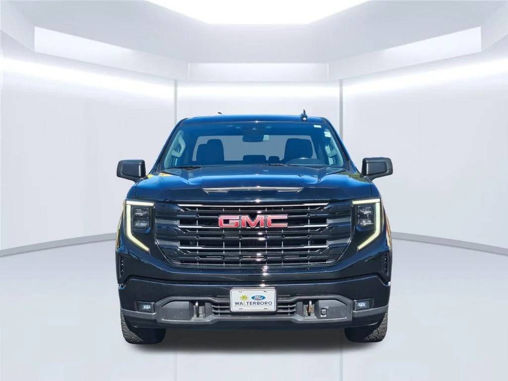 Used 2024 Onyx Black GMC Elevation image 19
