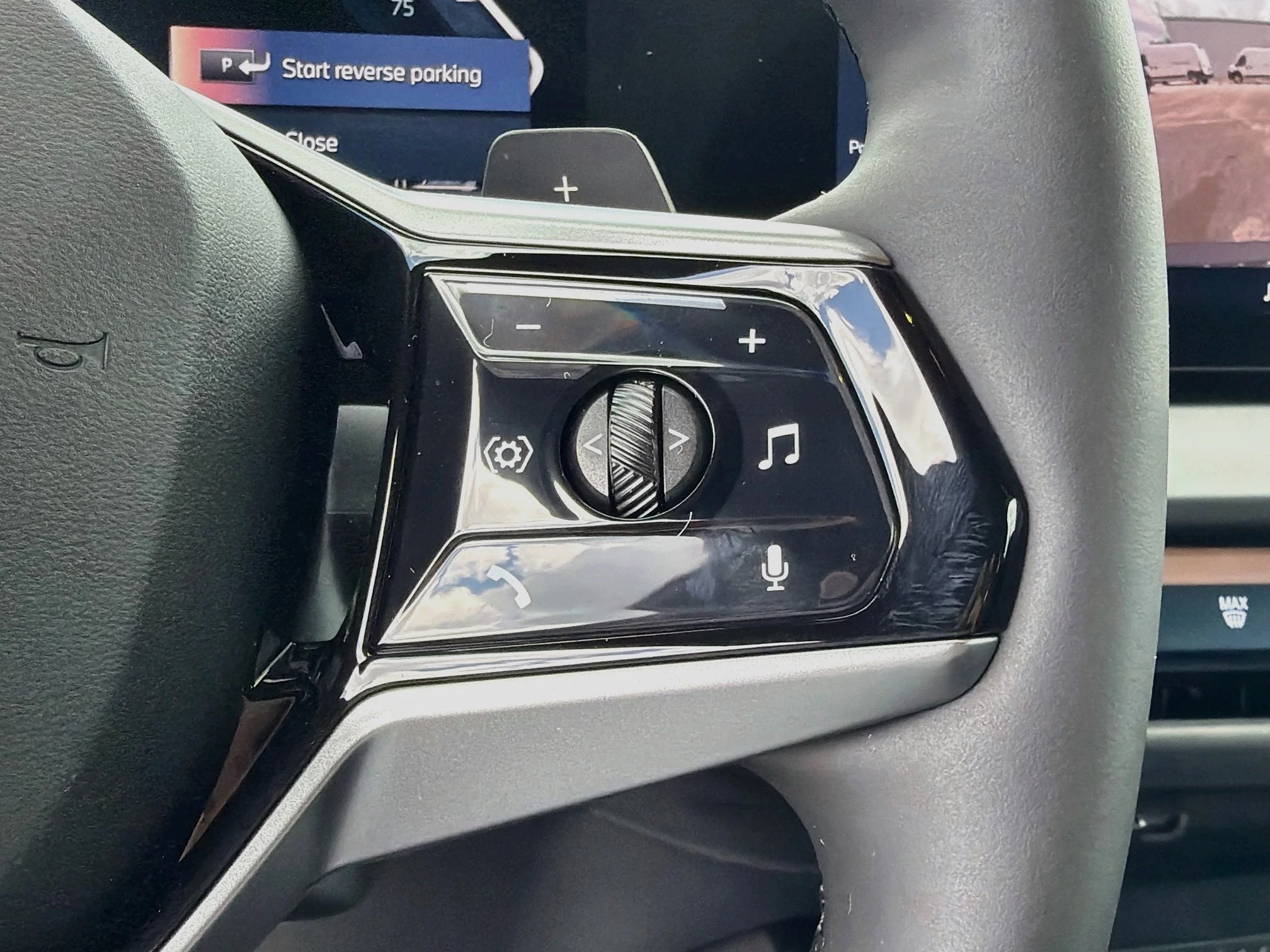 New 2026 Skyscraper Grey Metallic BMW 30 xDrive image 39