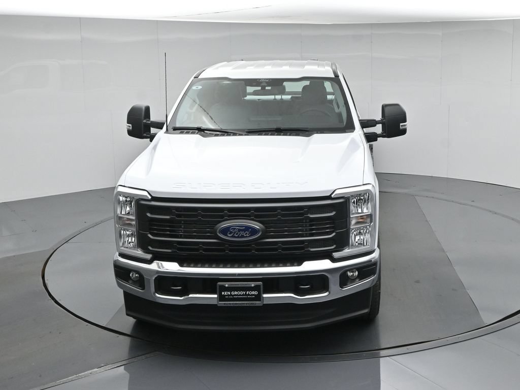 New 2026 Oxford White Ford XL image 35