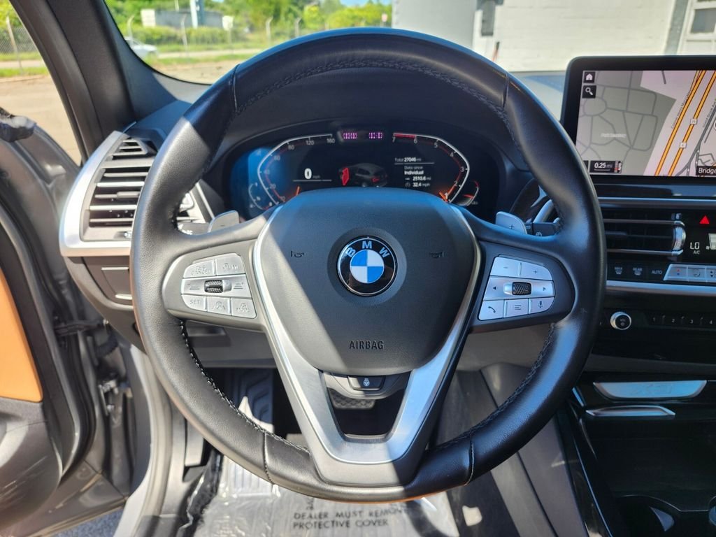 Used 2024 Gray BMW xDrive30i image 28