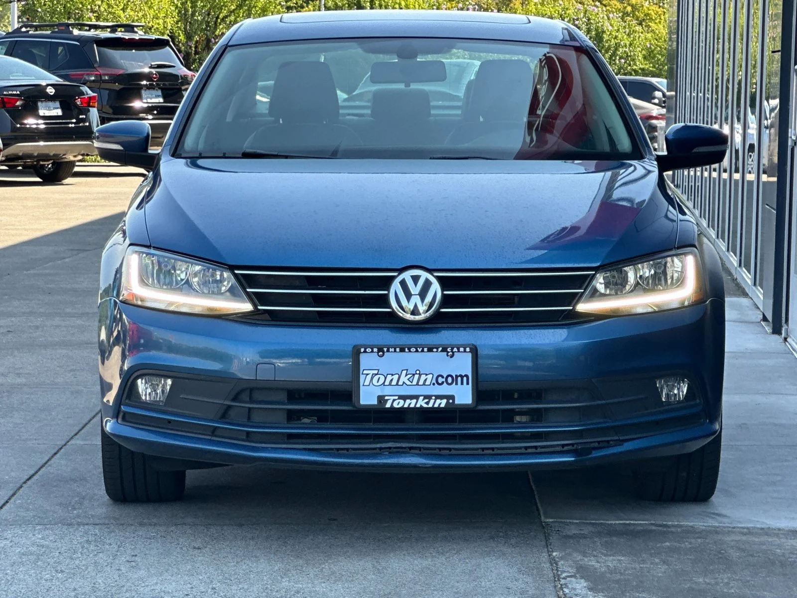 Used 2017 Blue Volkswagen 1.8T SEL image 9