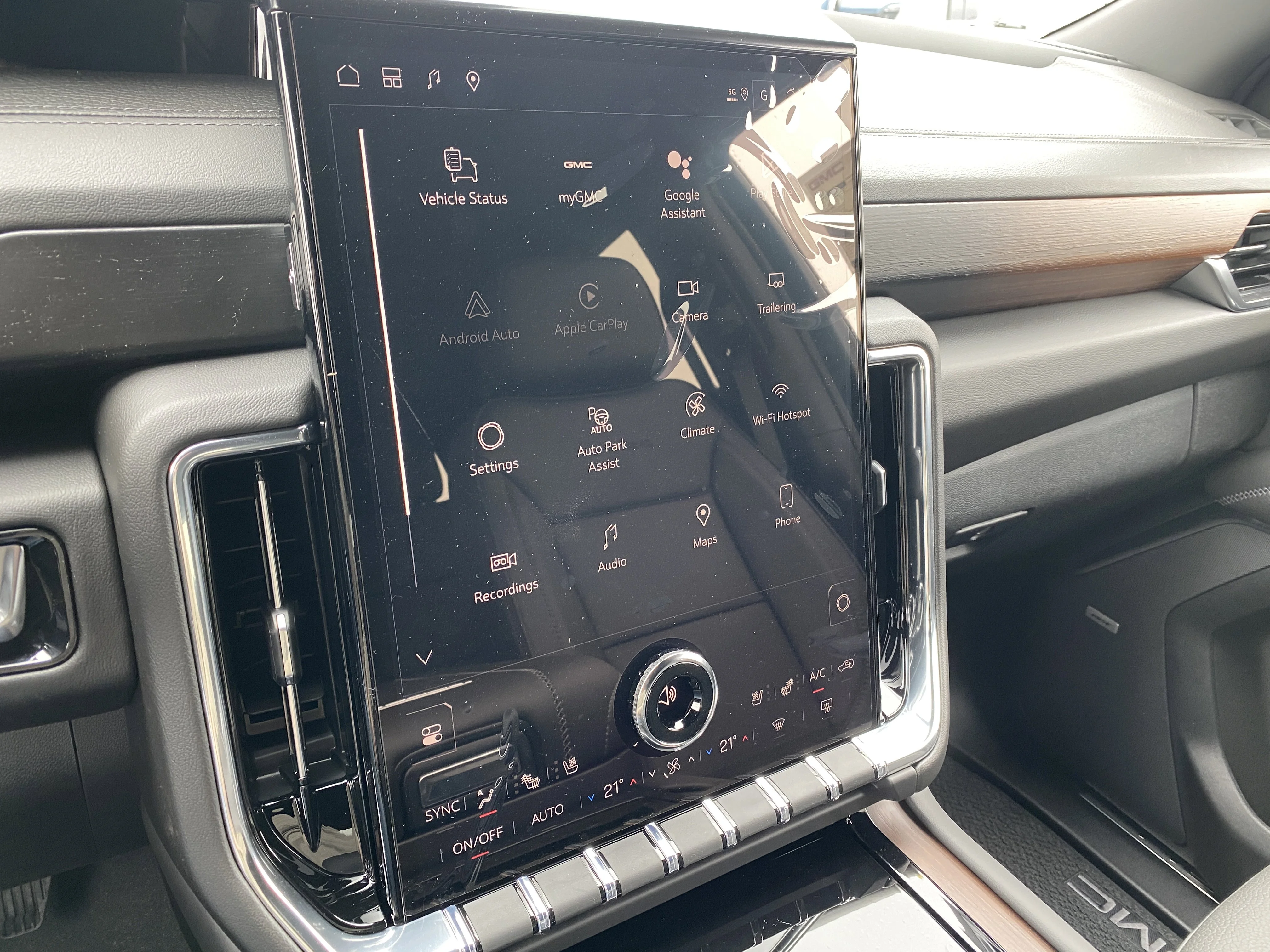 New 2026 ONYX BLACK GMC Denali image 20