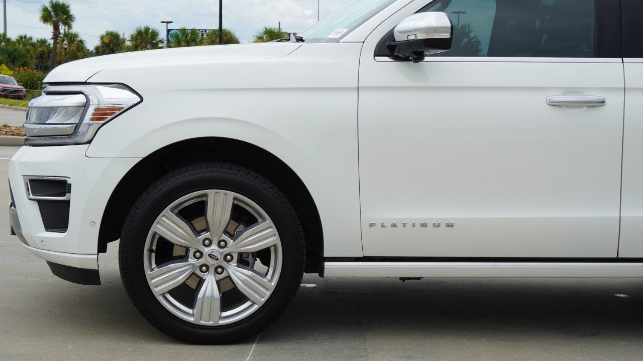 Used 2024 White Ford Platinum image 10