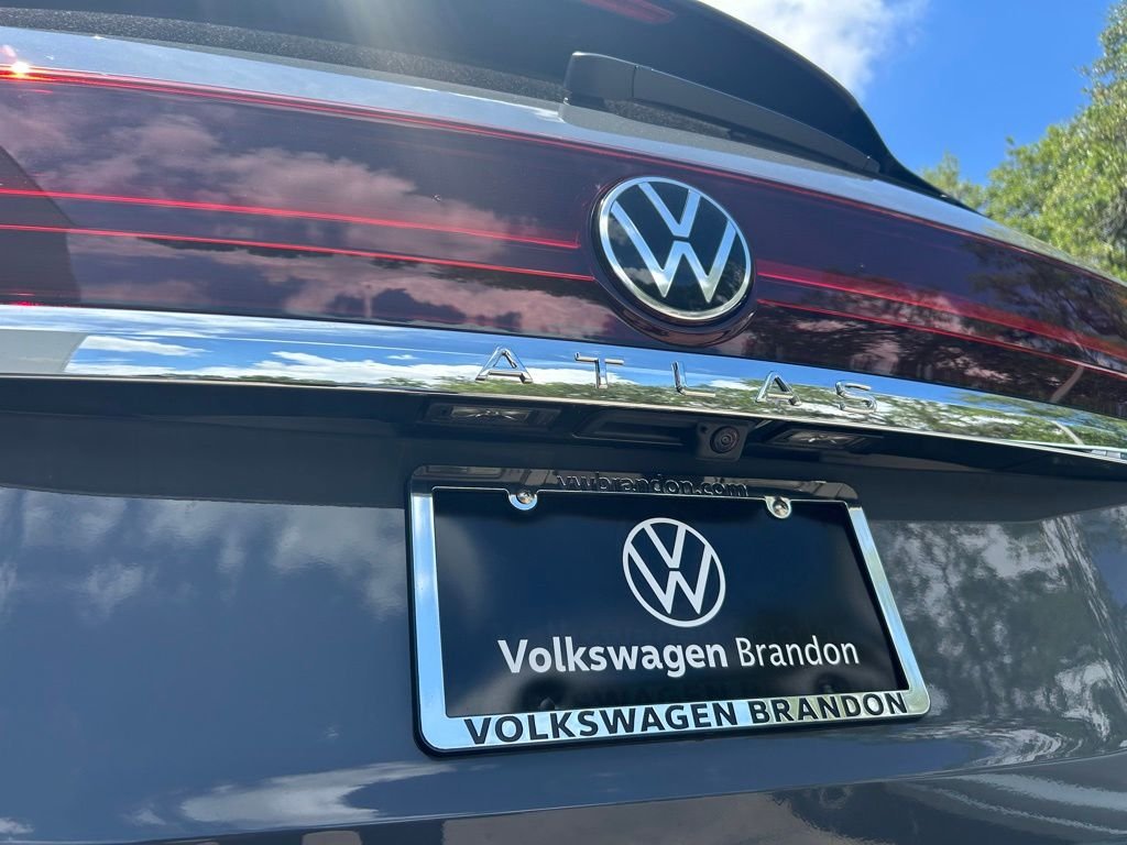 New 2026 Gray Volkswagen SE w/Technology image 41