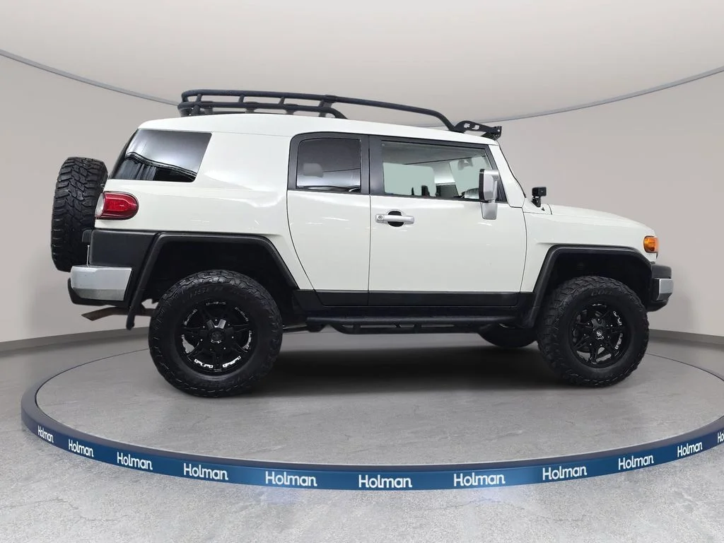 Used 2012 Iceberg Toyota Base image 5
