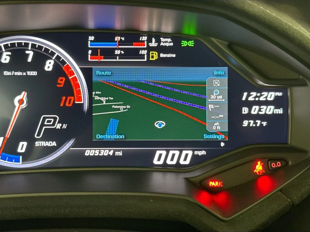 Used 2018 Gold Lamborghini Performante image 13