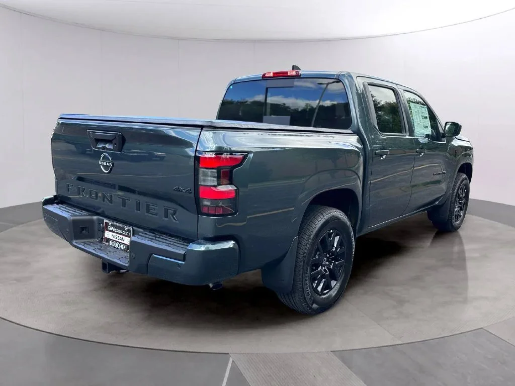 New 2027 Alpine Metallic Nissan Crew Cab SV image 3