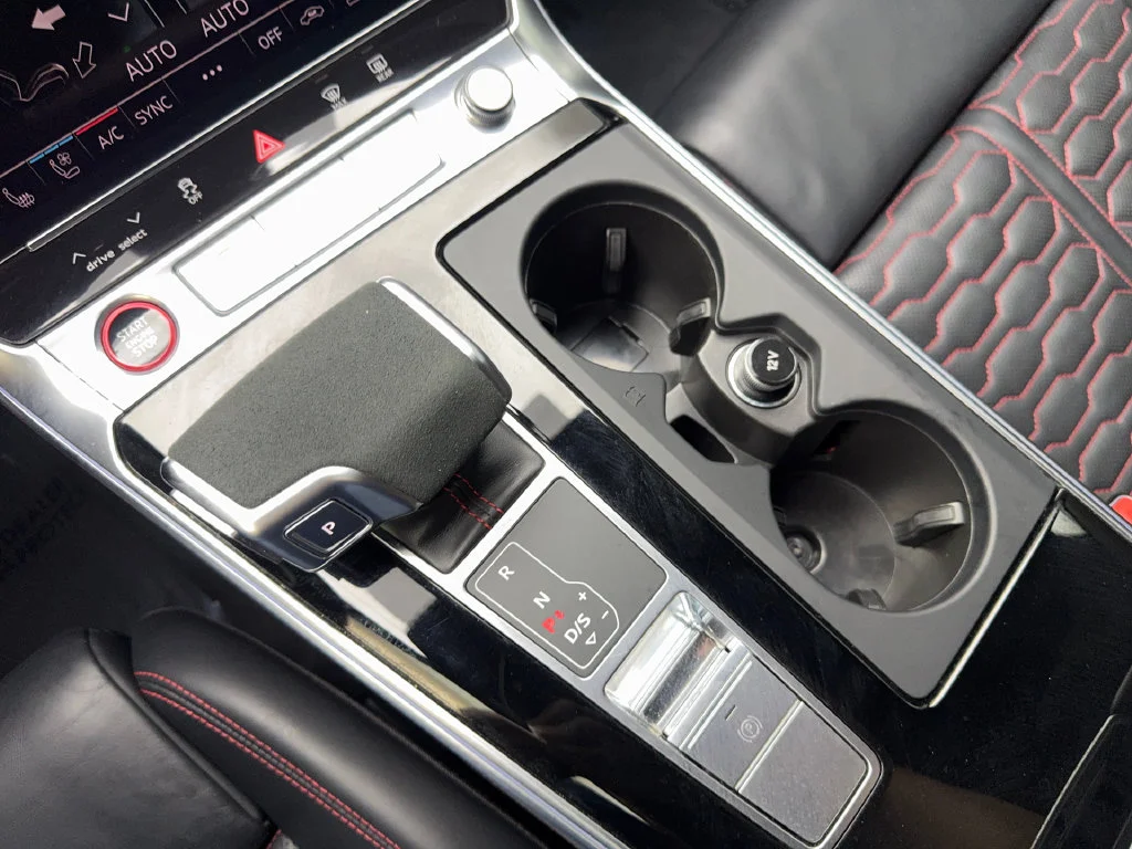 Used 2022  Audi 4.2 image 68