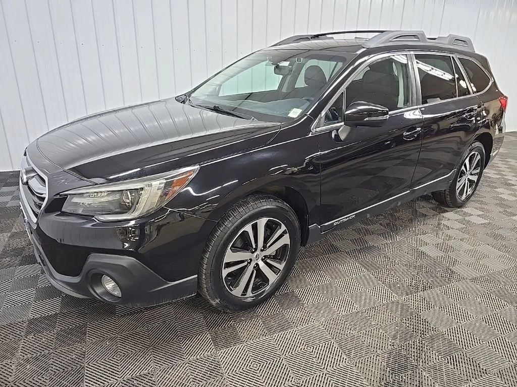 Used 2018 Black Subaru 2.5i image 9