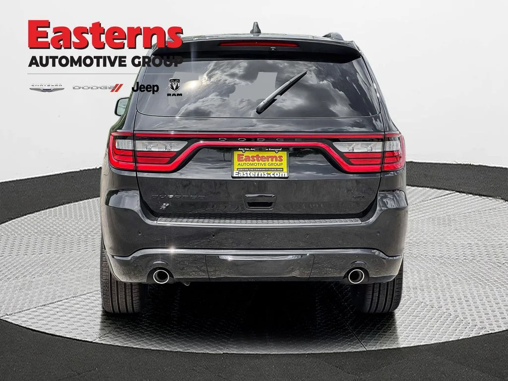 New 2026 Diamond Black Clear-Coat Exterior Paint Dodge GT Plus image 7