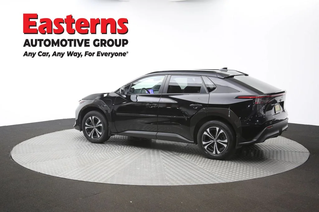 Used 2023 Black Toyota XLE image 62