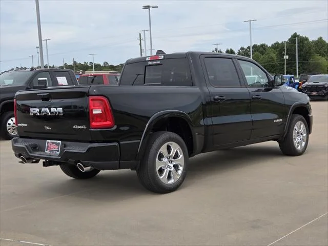 New 2026 Diamond Black Crystal Pearl-Coat Exterior Paint RAM Big Horn/Lone Star image 3