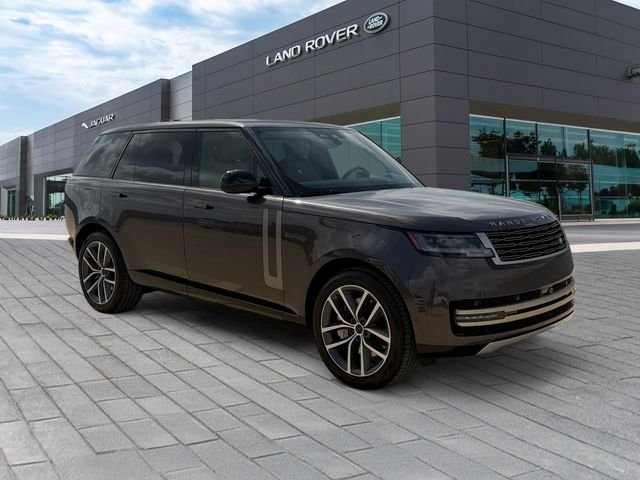 New 2026 Charente Grey Land Rover SE image 7