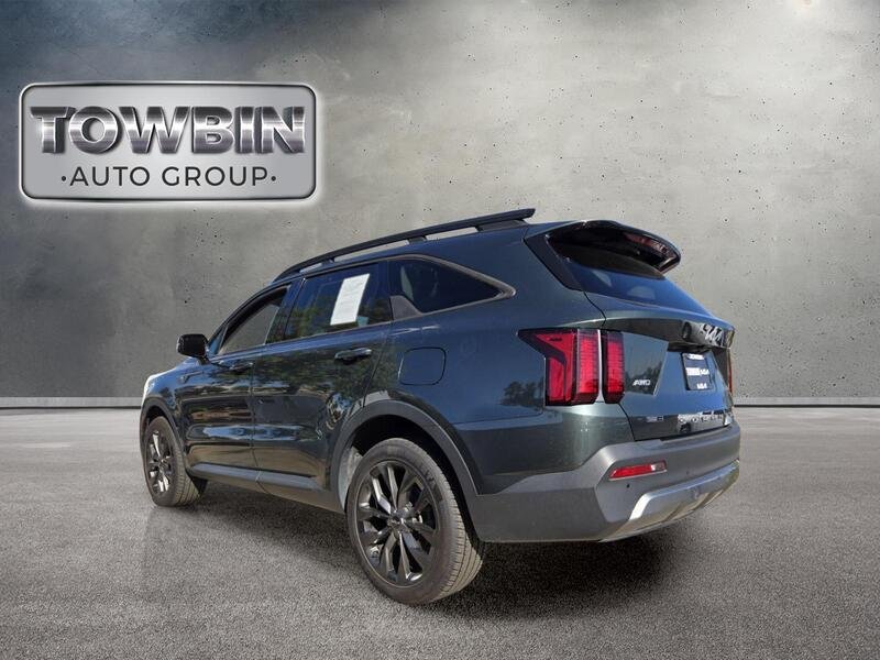 Used 2022 Green Kia X-Line EX image 7