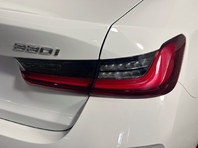 Used 2026 Alpine White BMW 330i NA xDrive image 30