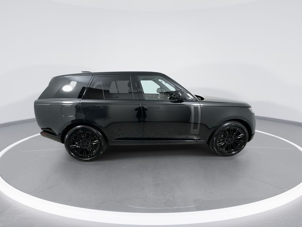 New 2026 Santorini Black Land Rover SE image 9