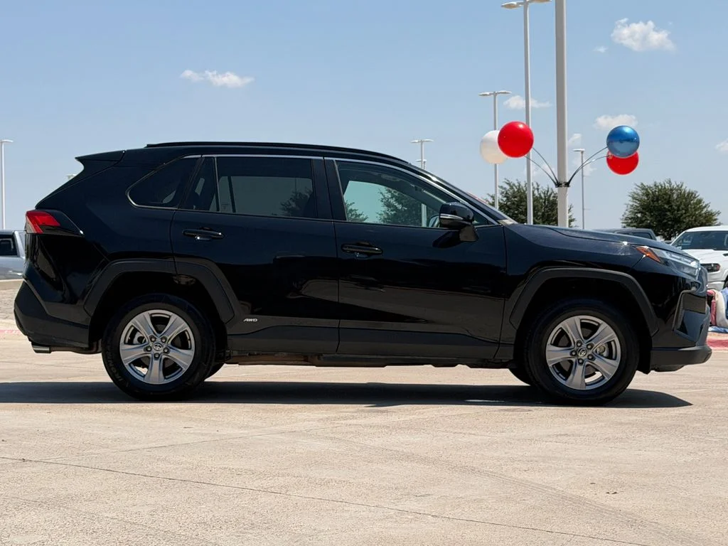 Used 2025 Black Toyota XLE image 9