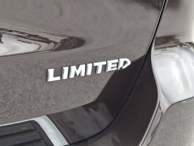 Used 2017 Brown Jeep Limited image 30