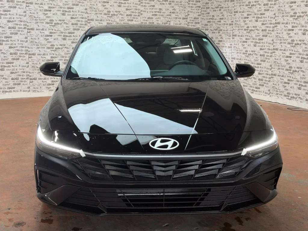 New 2026 Abyss Black Hyundai SEL Sport Plus image 2