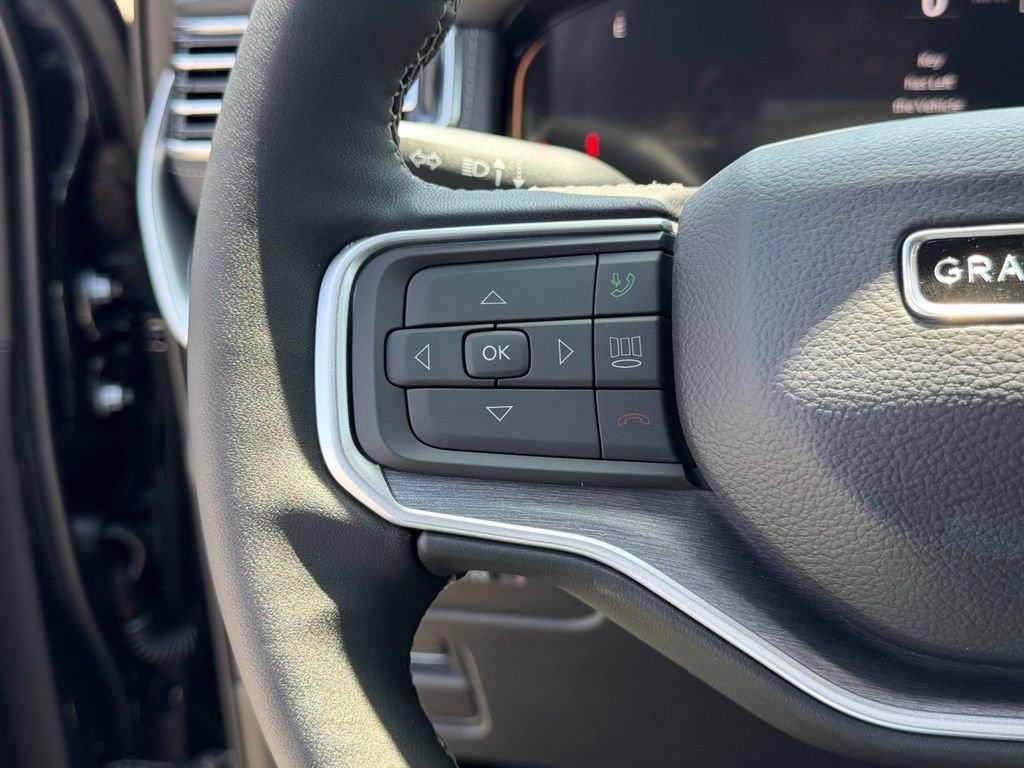 New 2026 High Gloss Black Exterior Paint Jeep Limited Reserve image 25