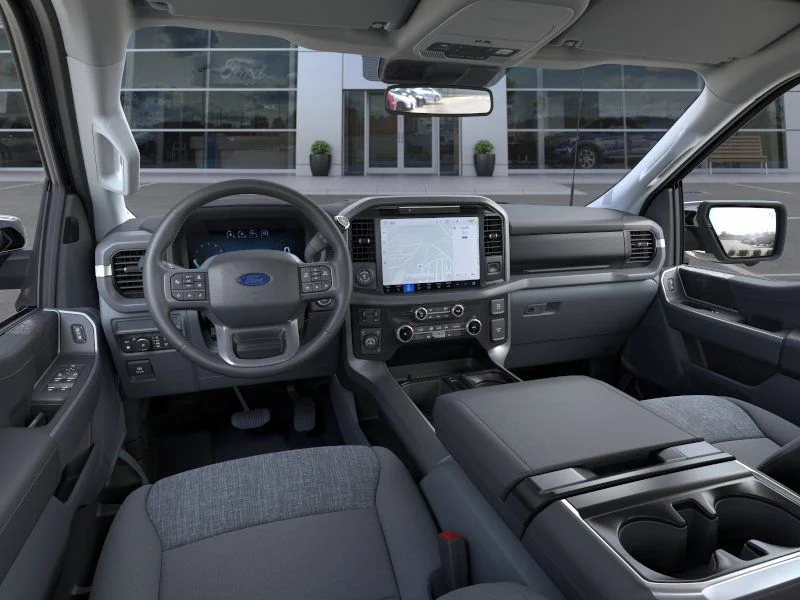 2025 Ford F-150 XLT - Photo 9