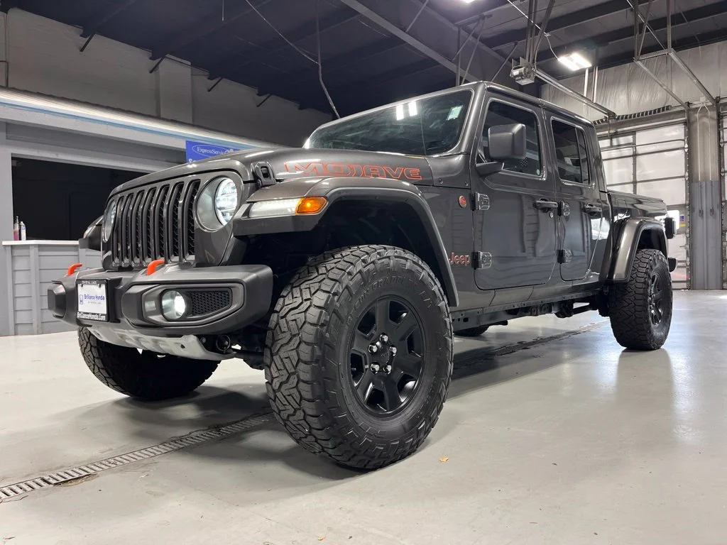 Used 2021 Crystal Metallic Jeep Mojave image 3