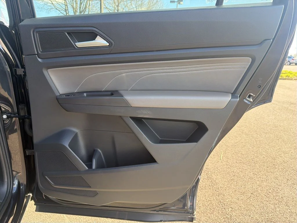 2022 Volkswagen Atlas Cross Sport SE w/Tech - Photo 20