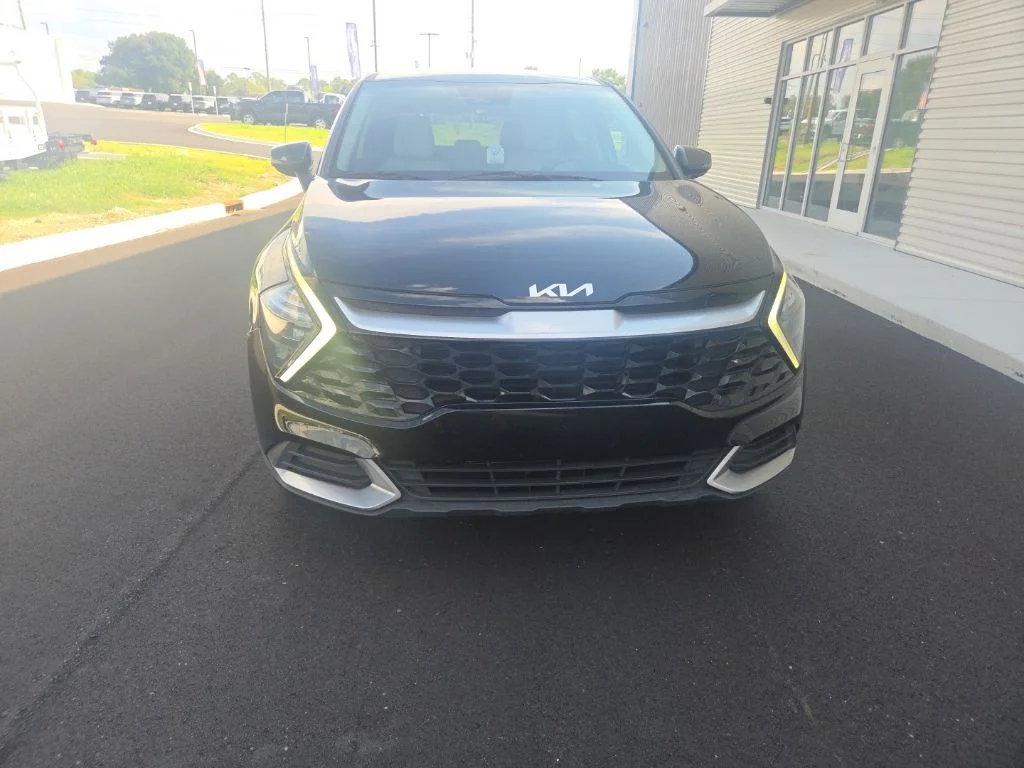 Used 2023 Black Kia EX image 2