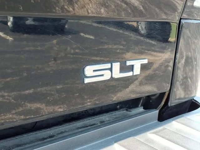 Used 2017 ONYX BLACK GMC SLT image 22