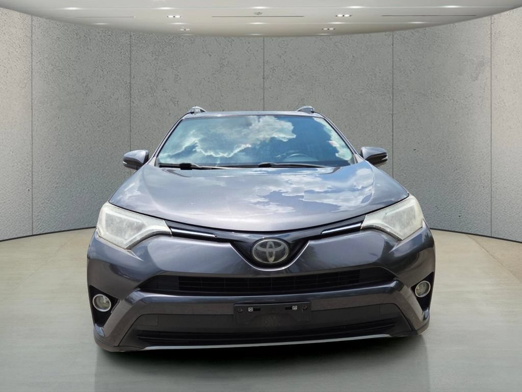 Used 2018 Magnetic Gray Metallic Toyota XLE image 12