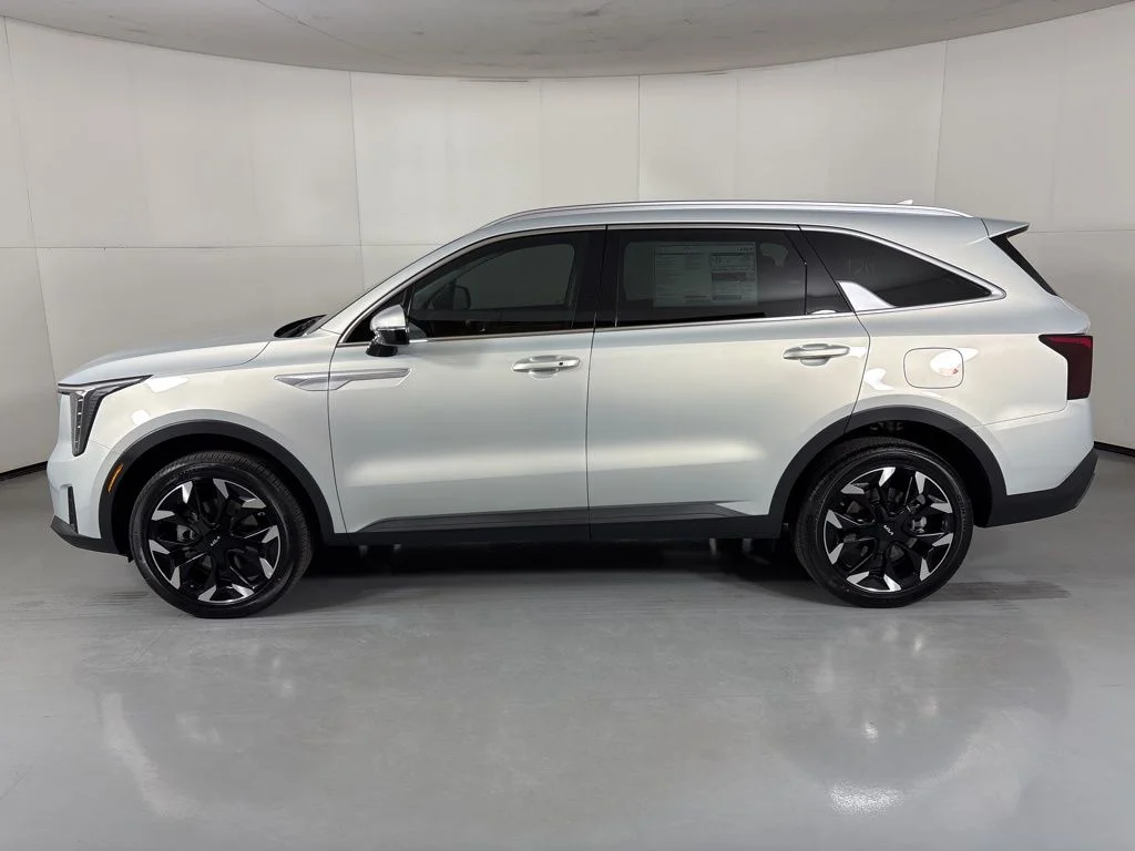 New 2026 Ivory Silver Kia EX image 5