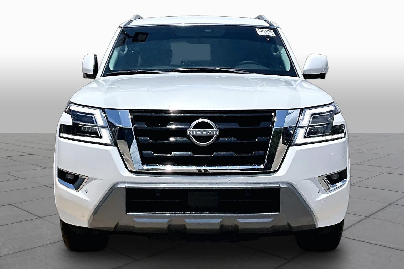 Used 2024 Aspen White Tricoat Nissan SL image 4