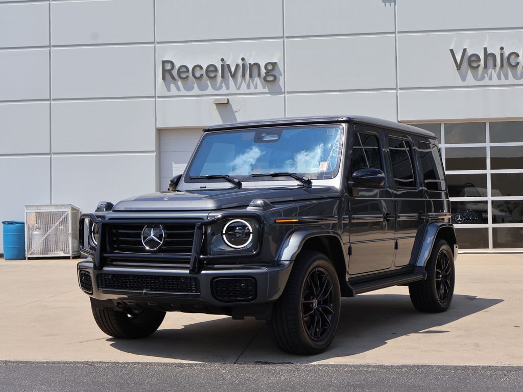 Used 2026 MANUFAKTUR Graphite Met Mercedes-Benz G 550 image 3