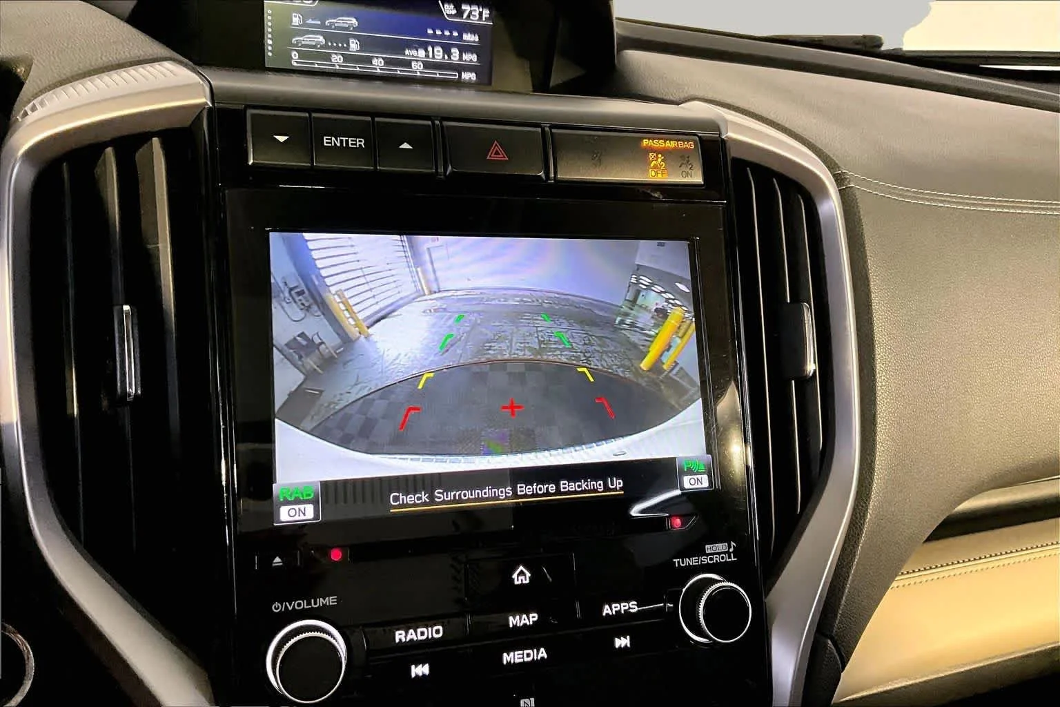Used 2019 Crystal White Pearl Subaru Limited image 29