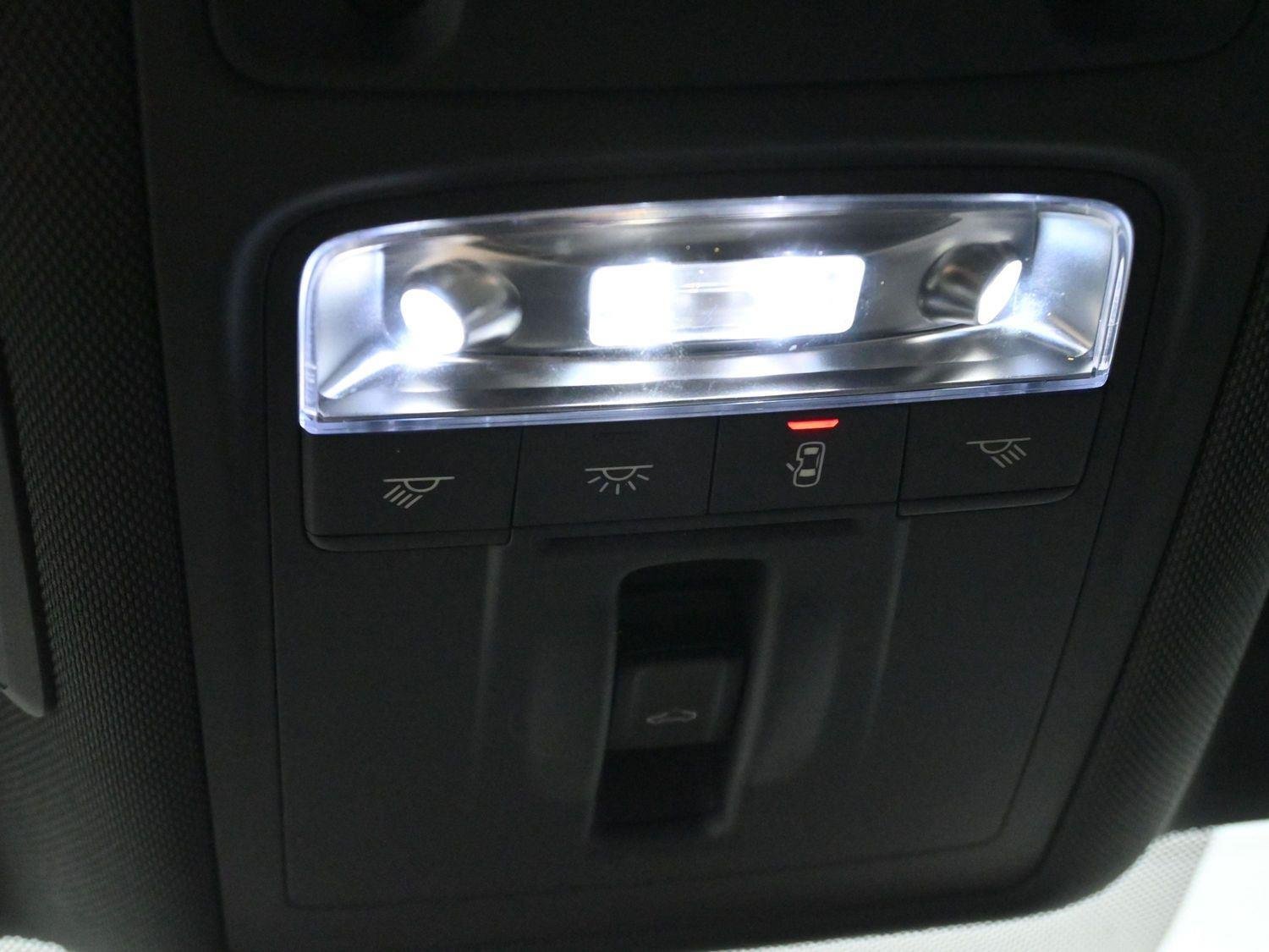 Used 2019 Navarra Blue Metallic Audi Premium Plus image 32